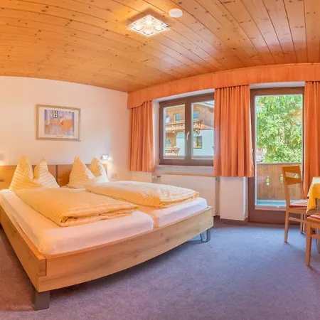 Гостевой дом Tina Нойштифт-им-Штубайталь