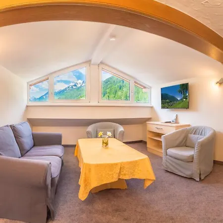 Pensjonat Tina Neustift im Stubaital