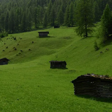 Гостевой дом Tina Нойштифт-им-Штубайталь