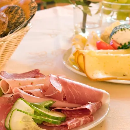 Гостевой дом Tina 3*