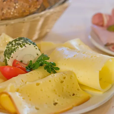 Tina Нойштифт-им-Штубайталь