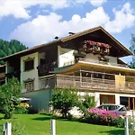 Tina Neustift im Stubaital