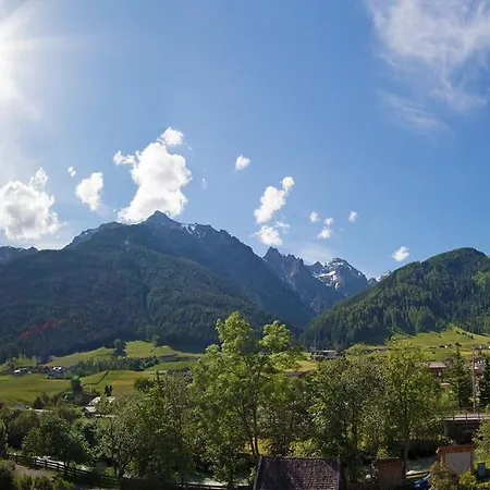 Tina Neustift im Stubaital